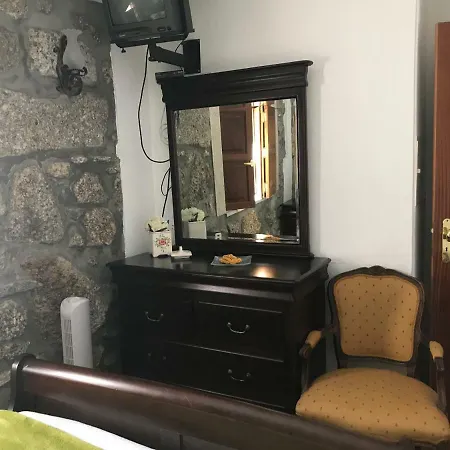 בית הארחה Casa Do Serrador ויירה דו מיניו