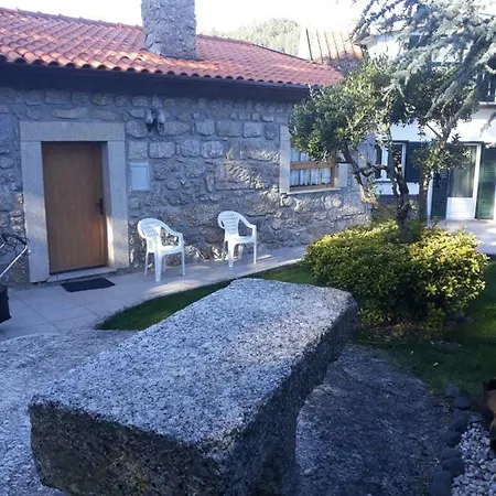 Casa Do Serrador 게스트하우스 비에이라도미노
