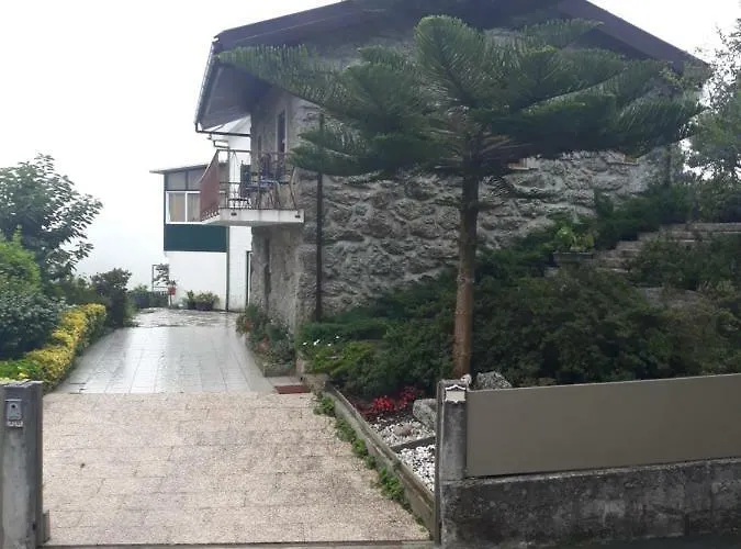 Casa Do Serrador 비에이라도미노